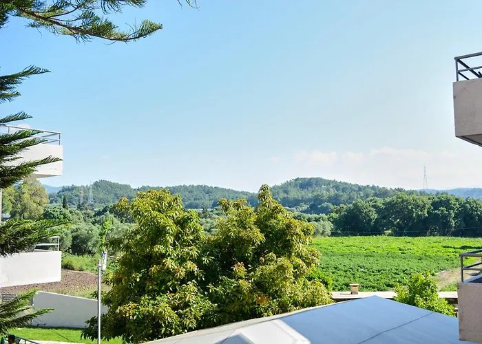 Hotel Ivory Serenity