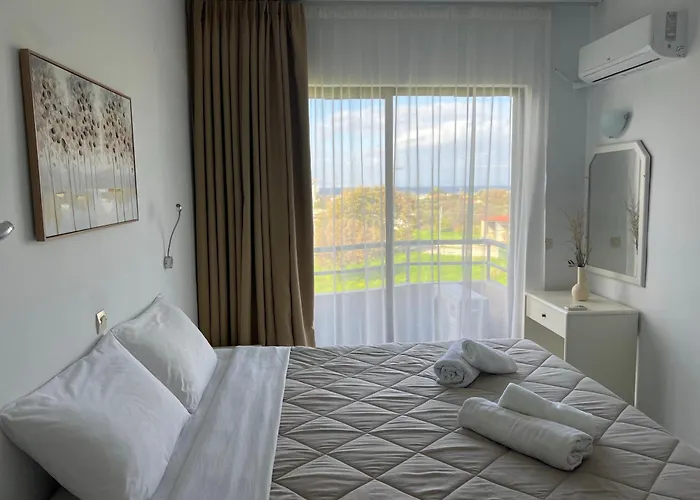 Ivory Serenity 2*