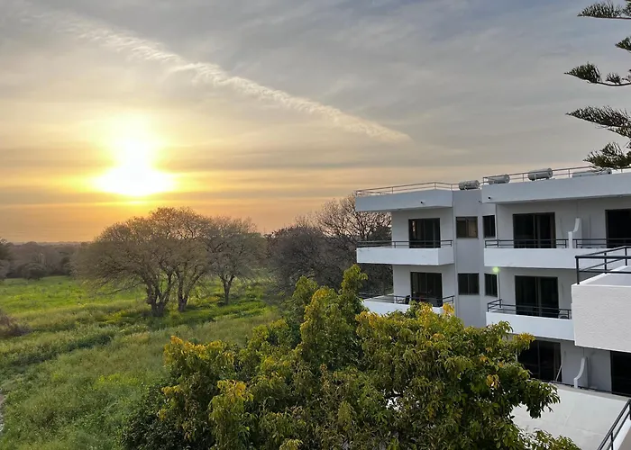 Otel Ivory Serenity Theológos