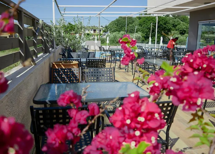 Hotel Ivory Serenity